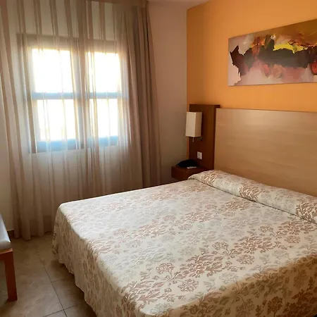 Exclusivo Con Piscina En Zona Privada Cerca De La Playa Y Campos De Golf *