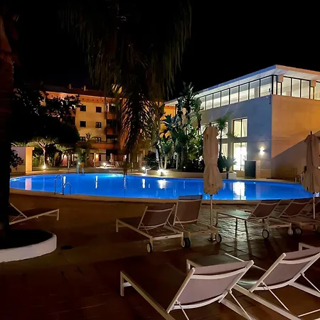 Exclusivo Con Piscina En Zona Privada Cerca De La Playa Y Campos De Golf Apartment *